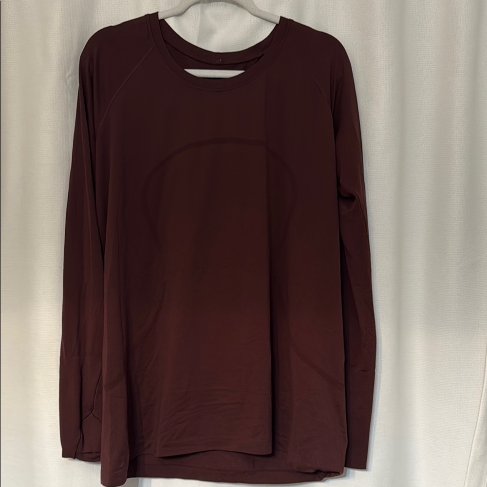 lululemon athletica Long Sleeve Tee - Dark Brown
